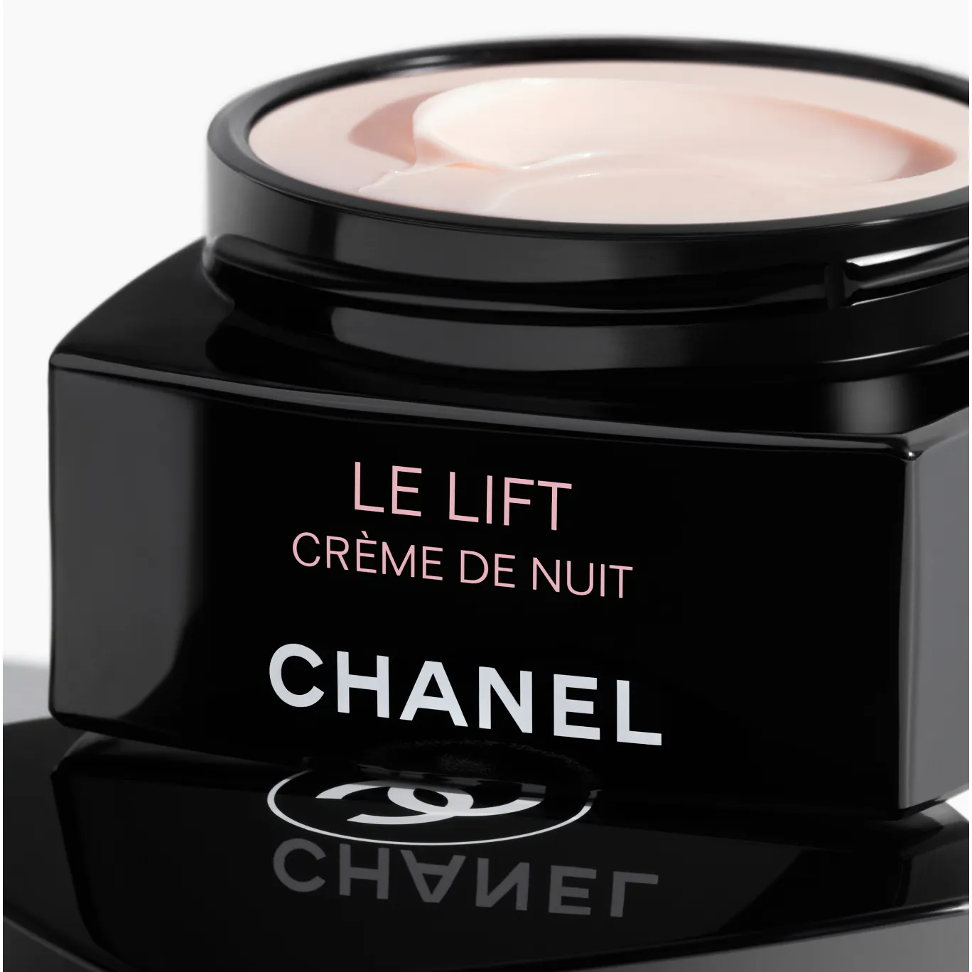 LE LIFT Ночной крем для разглаживания и повышения упругости кожи