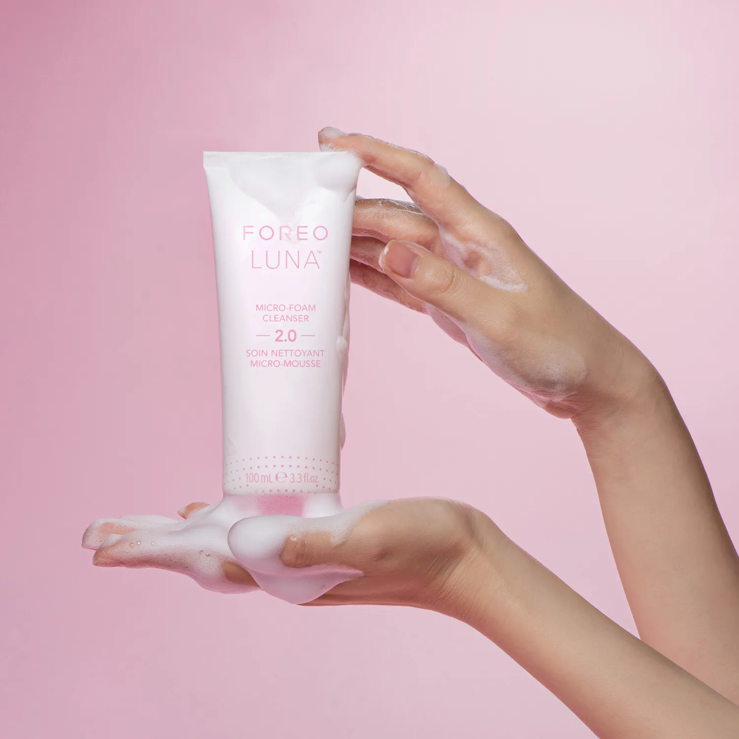 LUNA MICRO-FOAM CLEANSER 2.0 Мягкая очищающая пенка для лица
