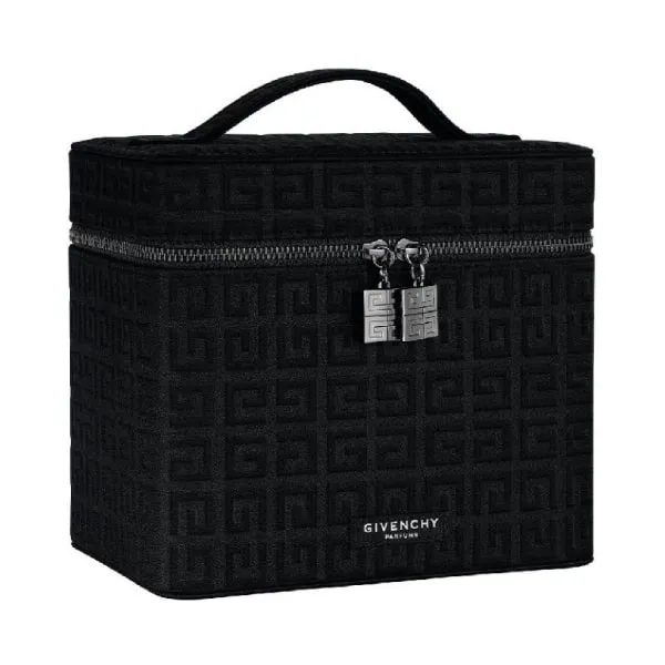 Фирменный кейс в подарок от GIVENCHY