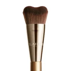Gua Sha-Inspired Foundation Brush Кисть для тона, усиливающая эффект лифтинга 