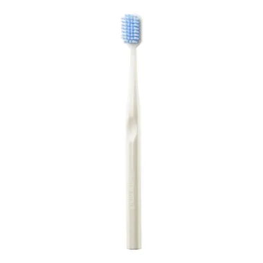 Toothbrush Extra Зубная щетка поддержание белизны /белая рукоятка